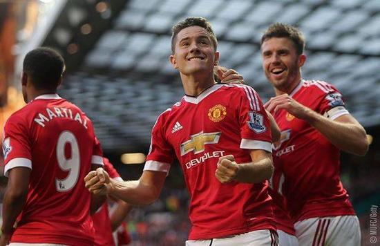 类似行为往 类似行为往