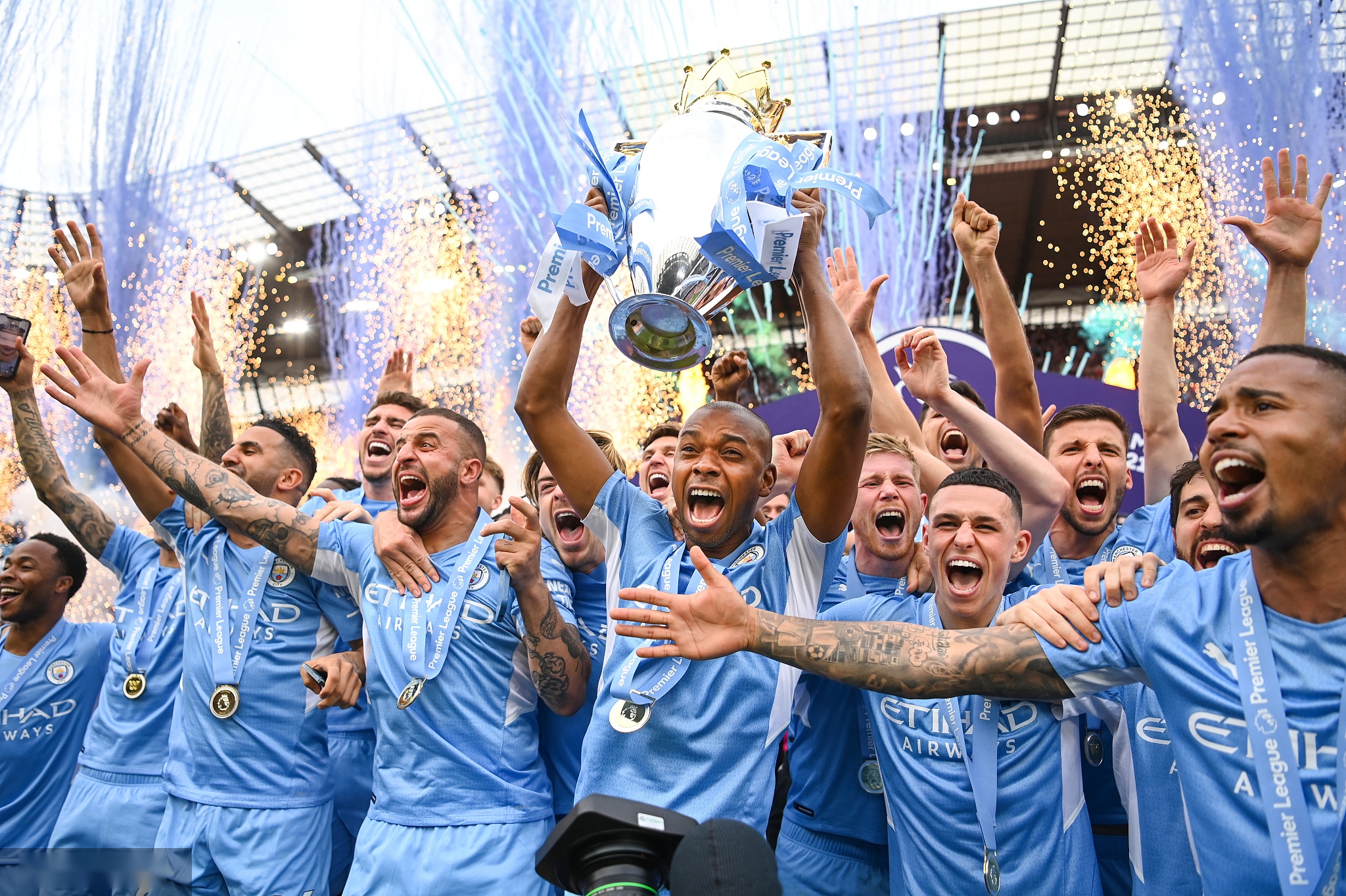 击球力量较 击球力量较